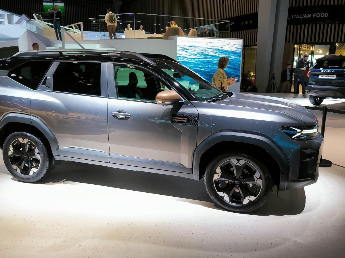 Renault đang dùng Dacia Spring để giải bài toán xe điện đại chúng